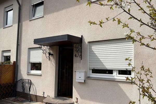 Predaj domu 150 m², pozemek 181 m², Nürnberg, Bavorsko Predaj domu 150 m², pozemek 181 m², Nürnberg, Bavorsko