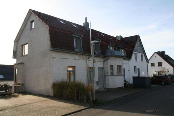 Predaj domu 238 m², pozemek 323 m², Im Lerchenfeld 10, Herdecke Predaj domu 238 m², pozemek 323 m², Im Lerchenfeld 10, Herdecke