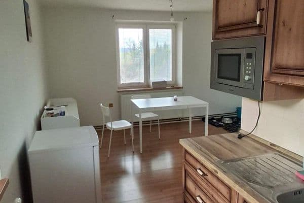 Prenájom bytu 3-izbový 64 m², Stárkov Prenájom bytu 3-izbový 64 m², Stárkov