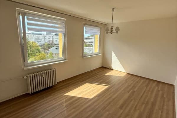 Prenájom bytu 2-izbový 55 m², Jana Zajíce, Ústí nad Labem Prenájom bytu 2-izbový 55 m², Jana Zajíce, Ústí nad Labem