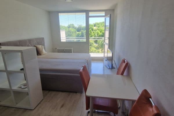 Prenájom bytu 2-izbový 49 m², Trnovanská, Teplice Prenájom bytu 2-izbový 49 m², Trnovanská, Teplice