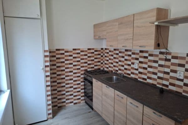 Prenájom bytu 2-izbový 58 m², Masarykova třída, Orlová Prenájom bytu 2-izbový 58 m², Masarykova třída, Orlová