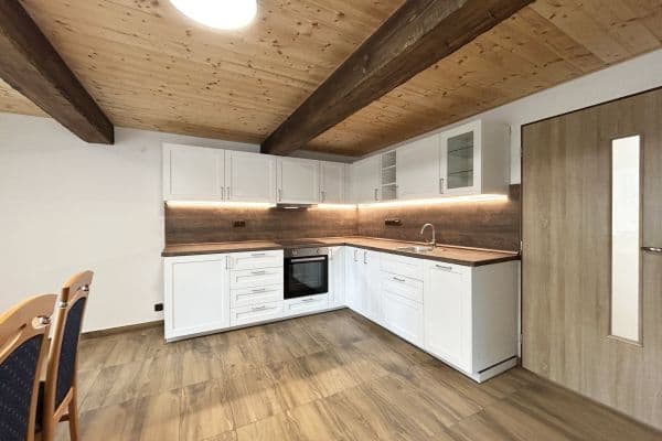 Prenájom bytu 3-izbový 144 m², Štětí Prenájom bytu 3-izbový 144 m², Štětí