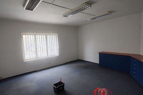 Prenájom bytu 2-izbový 80 m², Matějovského, Praha Prenájom bytu 2-izbový 80 m², Matějovského, Praha