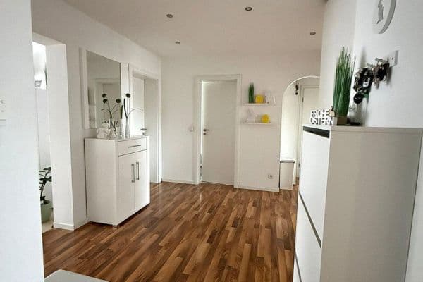 Predaj bytu 4-izbový 98 m², Öhringen Predaj bytu 4-izbový 98 m², Öhringen
