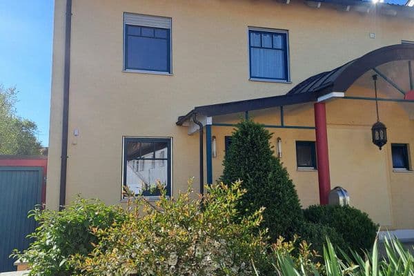 Predaj domu 172 m², pozemek 386 m², Raiffeisenstraße 10, Bonstetten Predaj domu 172 m², pozemek 386 m², Raiffeisenstraße 10, Bonstetten