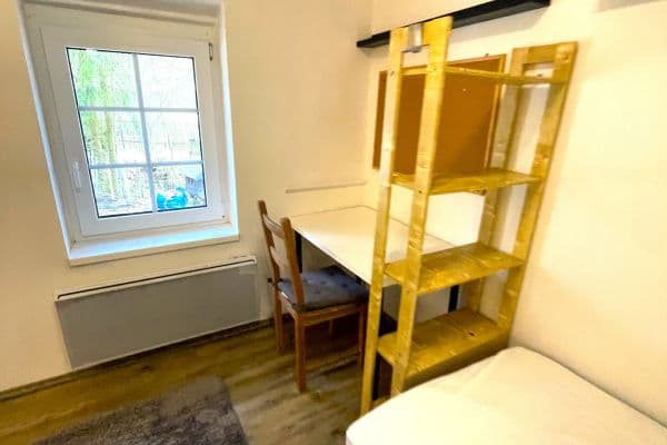 Prenájom bytu 1-izbový 18 m², Na Cikánce, Praha Prenájom bytu 1-izbový 18 m², Na Cikánce, Praha