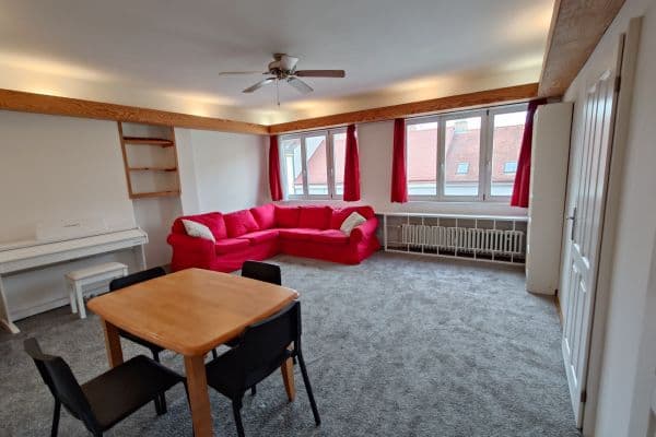 Prenájom bytu 4-izbový 95 m², Marie Cibulkové, Praha Prenájom bytu 4-izbový 95 m², Marie Cibulkové, Praha