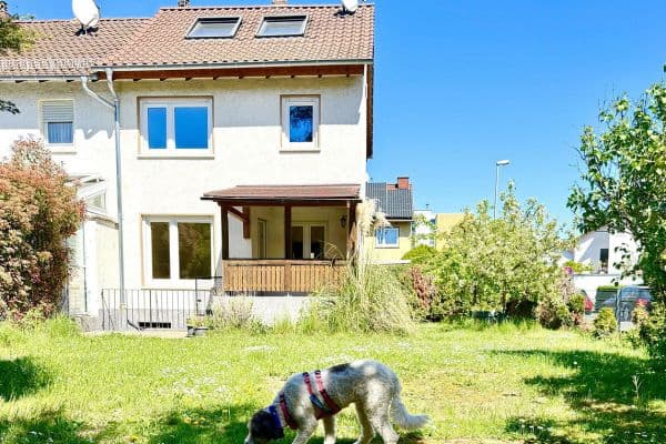 Predaj domu 91 m², pozemek 341 m², Kriftel Predaj domu 91 m², pozemek 341 m², Kriftel