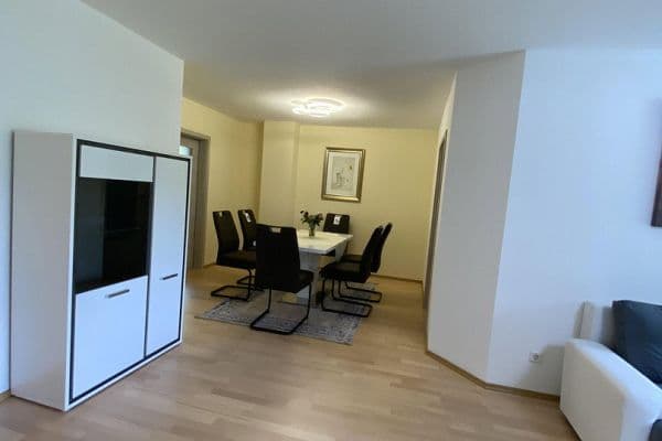 Prenájom bytu 3-izbový 95 m², Wiesbaden, Hesensko Prenájom bytu 3-izbový 95 m², Wiesbaden, Hesensko