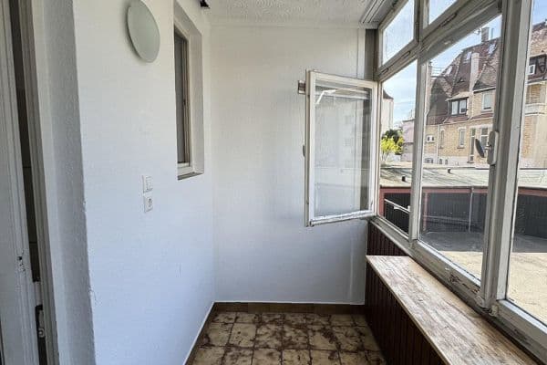 Prenájom bytu 3-izbový 78 m², Hohenheimer Straße 72, Stuttgart, Bádensko-Wurttembersko Prenájom bytu 3-izbový 78 m², Hohenheimer Straße 72, Stuttgart, Bádensko-Wurttembersko