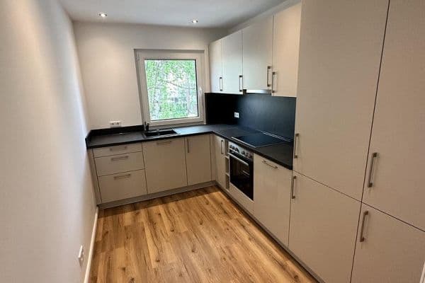 Prenájom bytu 3-izbový 73 m², Hamburg Prenájom bytu 3-izbový 73 m², Hamburg