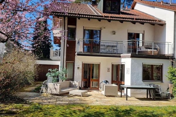 Predaj domu 185 m², pozemek 630 m², Vaterstetten, Bavorsko Predaj domu 185 m², pozemek 630 m², Vaterstetten, Bavorsko