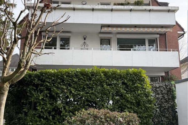 Prenájom bytu 1-izbový 79 m², Düsseldorf, Severné Porýnie - Westfálsko Prenájom bytu 1-izbový 79 m², Düsseldorf, Severné Porýnie - Westfálsko