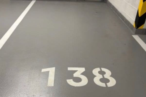 Prenájom garáže 15 m², Poděbradská, Praha Prenájom garáže 15 m², Poděbradská, Praha