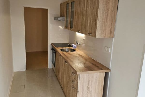 Prenájom bytu 2-izbový 65 m², Soukenická, Liberec Prenájom bytu 2-izbový 65 m², Soukenická, Liberec