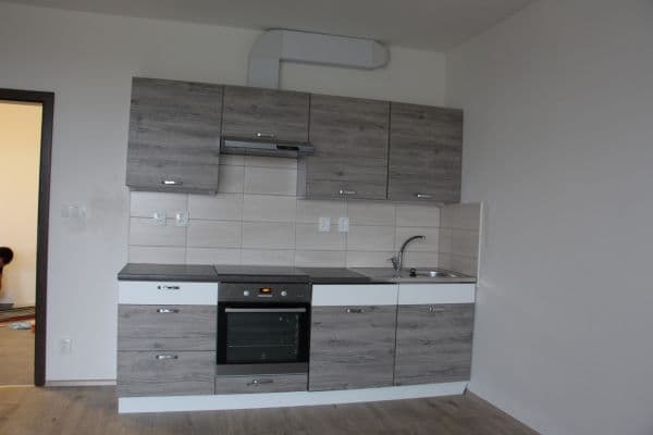 Prenájom bytu 2-izbový 53 m², Jaroslava Holečka, Kladno Prenájom bytu 2-izbový 53 m², Jaroslava Holečka, Kladno