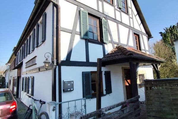 Predaj domu 192 m², pozemek 145 m², Am Leurenberg 18, Nürtingen Predaj domu 192 m², pozemek 145 m², Am Leurenberg 18, Nürtingen