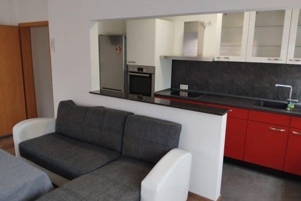Prenájom bytu 3-izbový 64 m², Hafenstr. 16, Duisburg Prenájom bytu 3-izbový 64 m², Hafenstr. 16, Duisburg