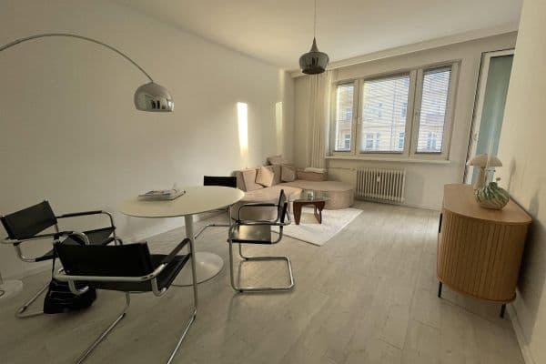 Predaj bytu 2-izbový 44 m², Berlin Friedenau, Berlín Predaj bytu 2-izbový 44 m², Berlin Friedenau, Berlín