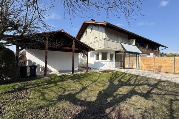 Predaj domu 120 m², pozemek 300 m², Grassau (Traunstein), Bavorsko Predaj domu 120 m², pozemek 300 m², Grassau (Traunstein), Bavorsko