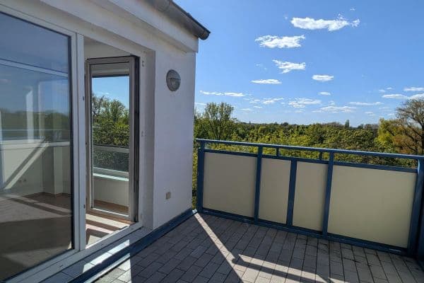 Predaj bytu 3-izbový 96 m², Berlin, Berlín Predaj bytu 3-izbový 96 m², Berlin, Berlín