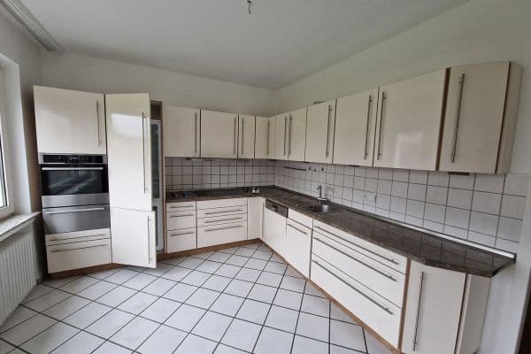 Prenájom bytu 2-izbový 92 m², Volkhausenstraße 21, Bad Salzuflen Prenájom bytu 2-izbový 92 m², Volkhausenstraße 21, Bad Salzuflen