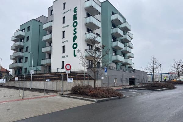 Predaj bytu 2-izbový 45 m², Strančická, Praha Predaj bytu 2-izbový 45 m², Strančická, Praha