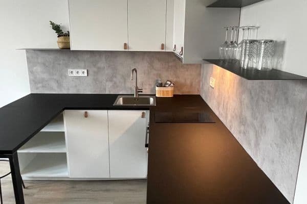Prenájom bytu 2-izbový 40 m², Sukova třída, Pardubice, Pardubický kraj Prenájom bytu 2-izbový 40 m², Sukova třída, Pardubice, Pardubický kraj