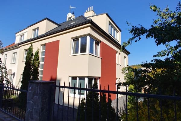 Prenájom bytu 2-izbový 42 m², Na Zvoničce, Praha Prenájom bytu 2-izbový 42 m², Na Zvoničce, Praha