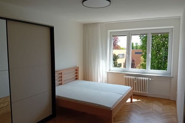 Prenájom bytu 2-izbový 55 m², Pešinova, Brno Prenájom bytu 2-izbový 55 m², Pešinova, Brno