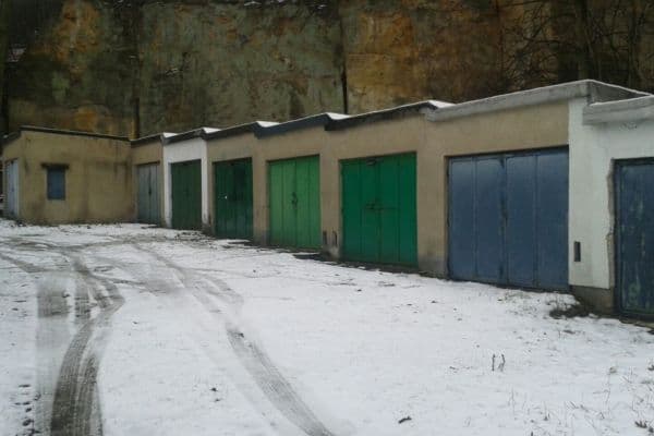 Predaj garáže 19 m², Pod Petřinami, Praha Predaj garáže 19 m², Pod Petřinami, Praha