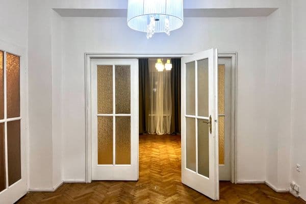 Prenájom bytu 2-izbový 82 m², Klimentská, Praha Prenájom bytu 2-izbový 82 m², Klimentská, Praha