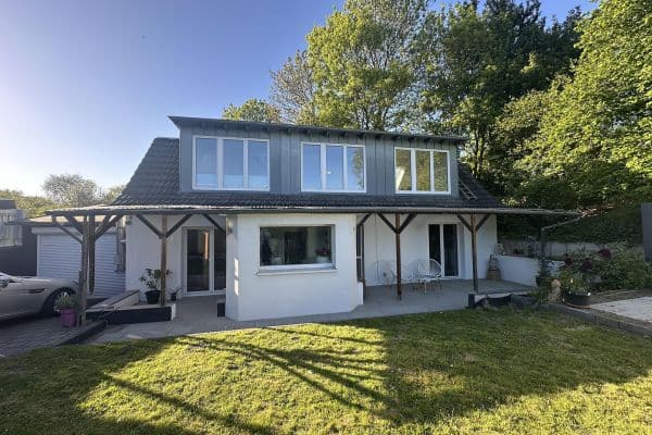 Prenájom domu 80 m², pozemek 359 m², Essen, Severné Porýnie - Westfálsko Prenájom domu 80 m², pozemek 359 m², Essen, Severné Porýnie - Westfálsko