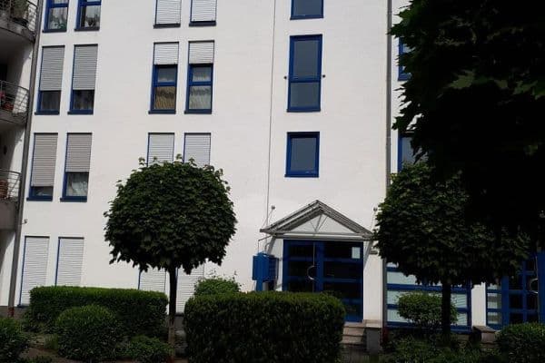 Prenájom bytu 3-izbový 102 m², Hattingerstr. 574, Bochum Prenájom bytu 3-izbový 102 m², Hattingerstr. 574, Bochum