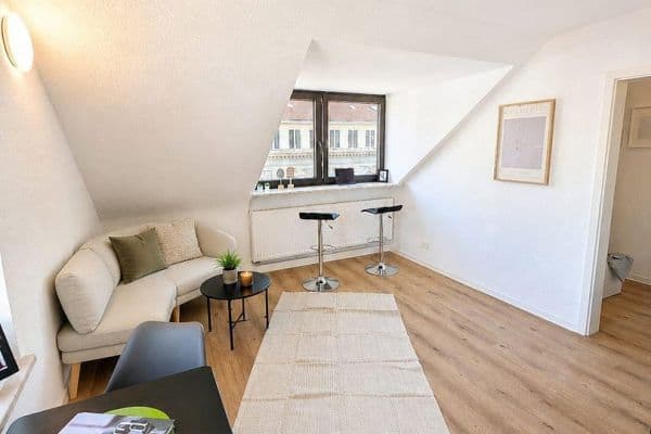 Prenájom bytu 2-izbový 32 m², Rotebühlstrasse 108, Stuttgart West Prenájom bytu 2-izbový 32 m², Rotebühlstrasse 108, Stuttgart West