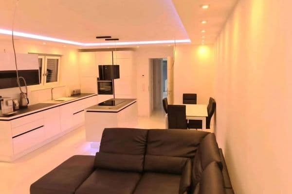 Prenájom domu 135 m², pozemek 350 m², BERGISCH GLADBACH Prenájom domu 135 m², pozemek 350 m², BERGISCH GLADBACH