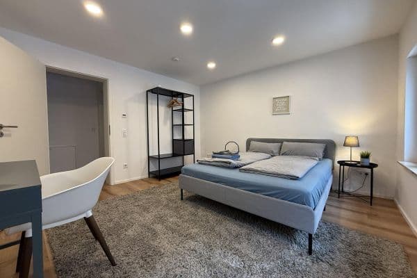 Prenájom bytu 1-izbový 42 m², Nürnberg Prenájom bytu 1-izbový 42 m², Nürnberg