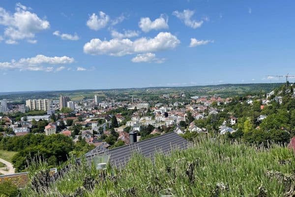 Predaj bytu 4-izbový 128 m², Leonberg Predaj bytu 4-izbový 128 m², Leonberg