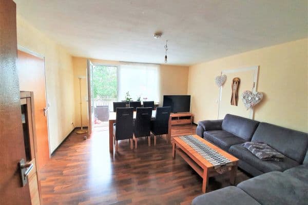 Prenájom bytu 4-izbový 98 m², Celle, Dolné Sasko Prenájom bytu 4-izbový 98 m², Celle, Dolné Sasko