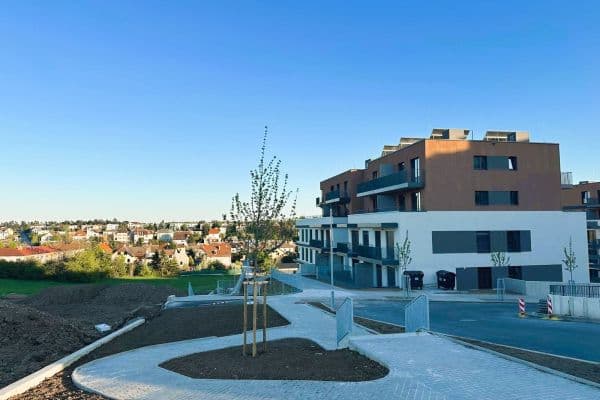 Prenájom bytu 2-izbový 43 m², Haenkeho, Praha Prenájom bytu 2-izbový 43 m², Haenkeho, Praha