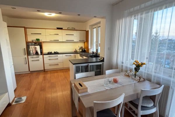 Predaj bytu 4-izbový 89 m², Tečovice Predaj bytu 4-izbový 89 m², Tečovice