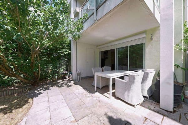 Prenájom bytu 3-izbový 85 m², Friedenspromenade 20, München, Bavorsko Prenájom bytu 3-izbový 85 m², Friedenspromenade 20, München, Bavorsko