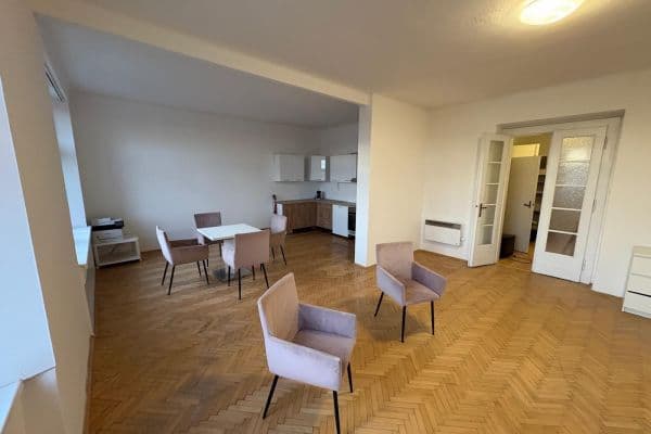 Prenájom bytu 2-izbový 80 m², Na Kovárně, Praha Prenájom bytu 2-izbový 80 m², Na Kovárně, Praha