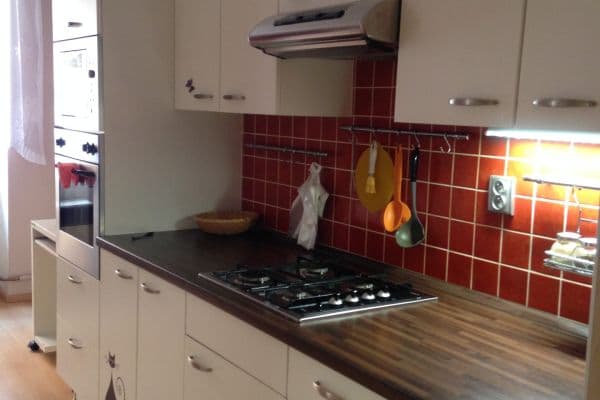 Prenájom bytu 1-izbový 38 m², Přístavní, Praha Prenájom bytu 1-izbový 38 m², Přístavní, Praha