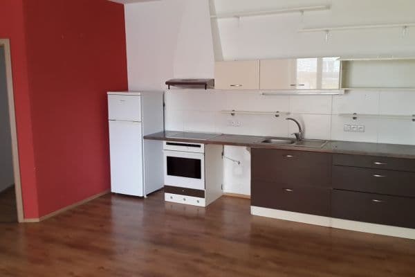 Prenájom bytu 3-izbový 74 m², Klapkova, Praha Prenájom bytu 3-izbový 74 m², Klapkova, Praha