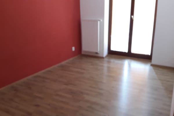 Prenájom bytu 3-izbový 74 m², Klapkova, Praha Prenájom bytu 3-izbový 74 m², Klapkova, Praha