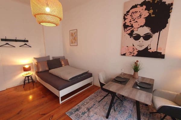 Prenájom bytu 1-izbový 29 m², Torstrasse 72, Berlin, Berlín Prenájom bytu 1-izbový 29 m², Torstrasse 72, Berlin, Berlín