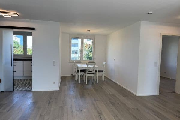 Predaj bytu 4-izbový 91 m², Konrad-Adenauer-Straße 2/1, Weinheim Predaj bytu 4-izbový 91 m², Konrad-Adenauer-Straße 2/1, Weinheim