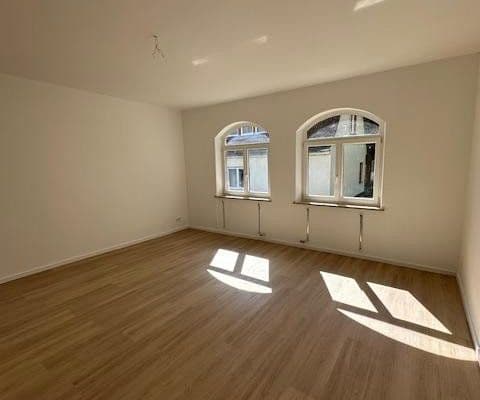 Prenájom bytu 3-izbový 83 m², Waldstromerstr. 18, Nürnberg, Bavorsko Prenájom bytu 3-izbový 83 m², Waldstromerstr. 18, Nürnberg, Bavorsko